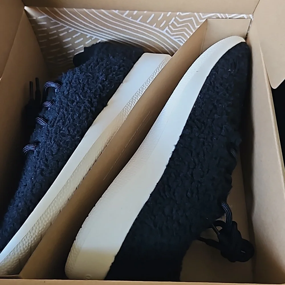 Allbirds,NIB, Mens 12,Wool Runner Fluff Natural Black